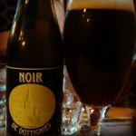 "Noir de Dottignie" (Bière brune élaborée à partir de 6 malts torréfiés, Restobières, Bruxelles