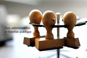 Stamp Carousel / Stempelkarussell by Christian Schnettelker (cc Flickr - 2013) https://www.flickr.com/photos/manoftaste-de/9786409793/